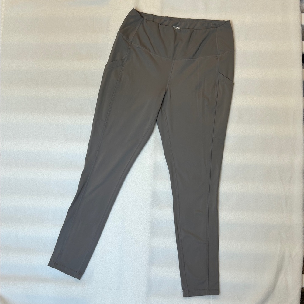 32 Degrees Cool Gray High Rise Leggings LG Side Pocket Athleisure Yoga - Picture 1 of 5